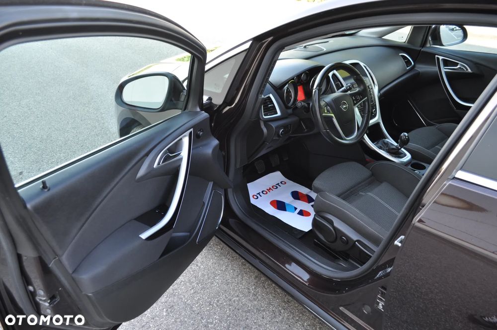 Opel Astra 1.4 Turbo - 12