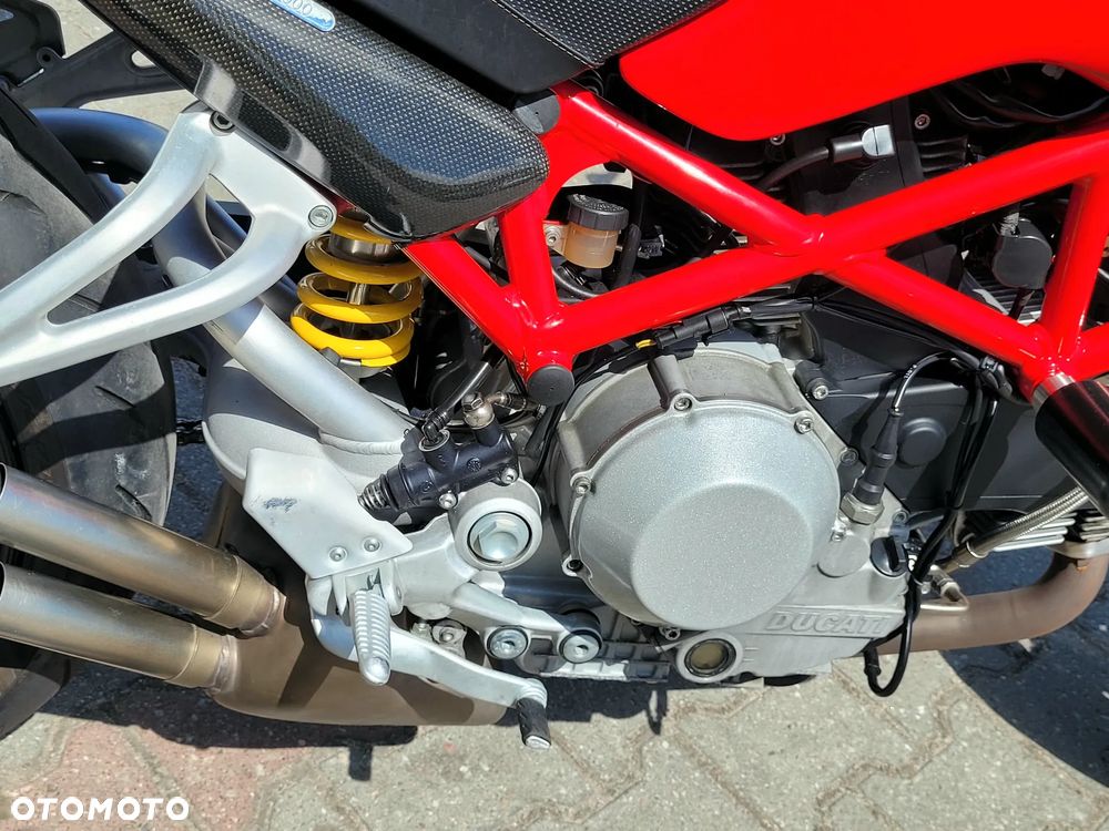 Ducati Monster - 14