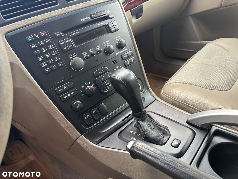 Volvo XC 70 AWD Momentum - 18