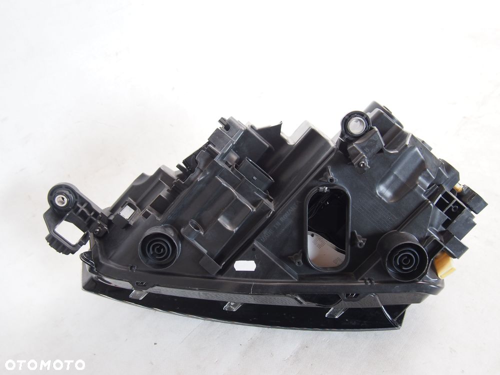 Skoda Scala 19r Reflektor prawy lampa prawa 2019 - 4