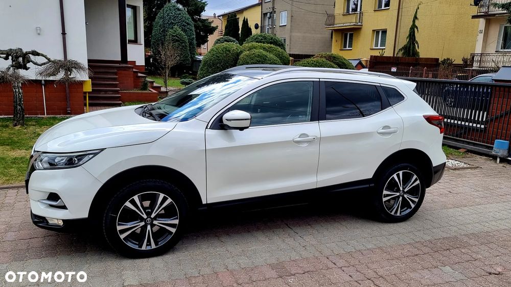 Nissan Qashqai 1.3 DIG-T N-Connecta - 4