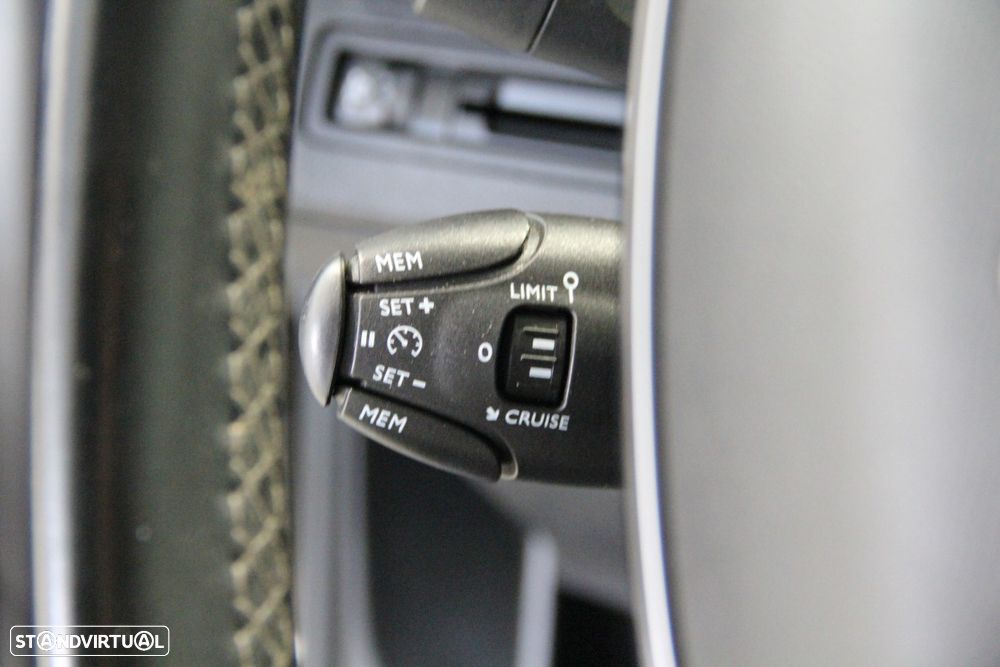 Peugeot 3008 1.5 BlueHDi Active - 13