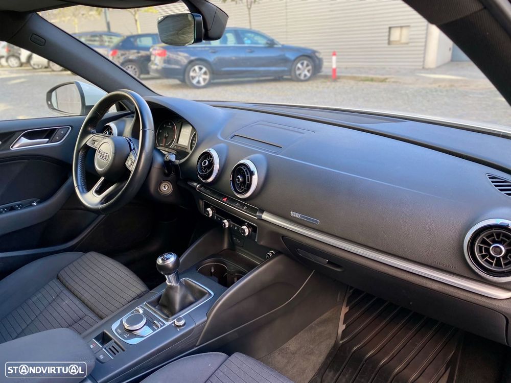 Audi A3 Limousine 1.6 TDI S-line - 19