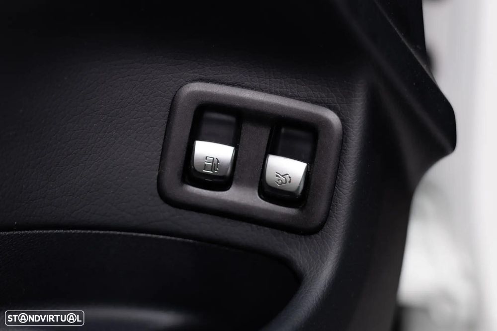Mercedes-Benz GLC 300 e 4Matic - 34