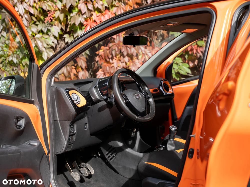 Toyota Aygo 1.0 VVT-i JBL Edition - 6