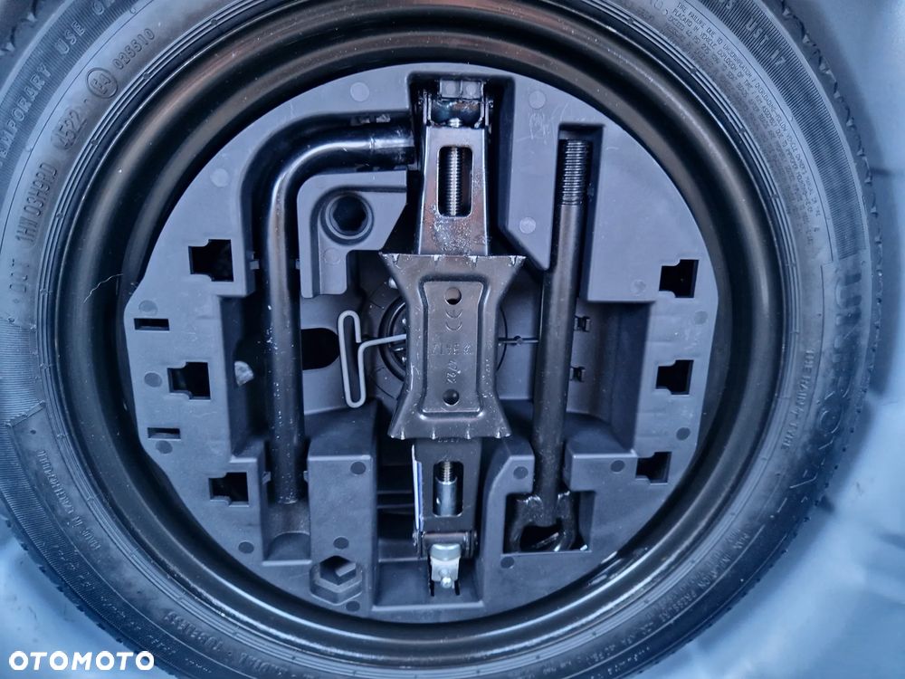 Renault Clio BLUE dCi 85 BUSINESS EDITION - 29