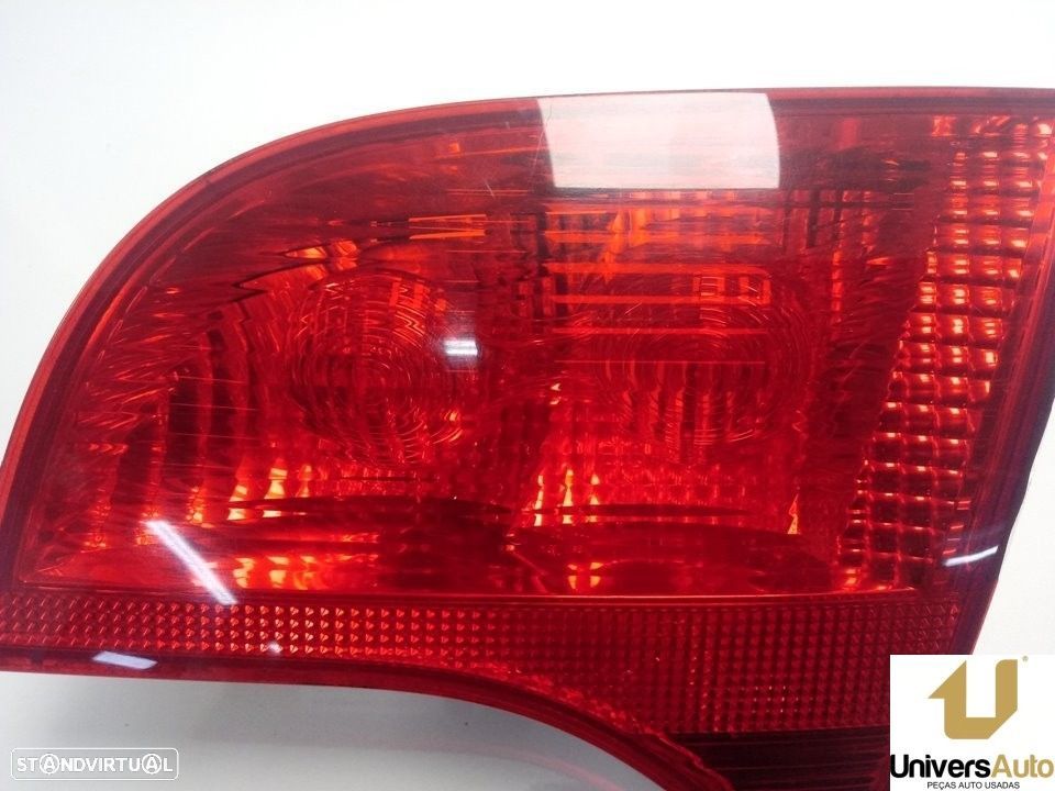 FAROLIM TRASEIRO DIREITO DE PORTA TRASEIRA AUDI A4 AVANT 2003 -8E9945094 - 4