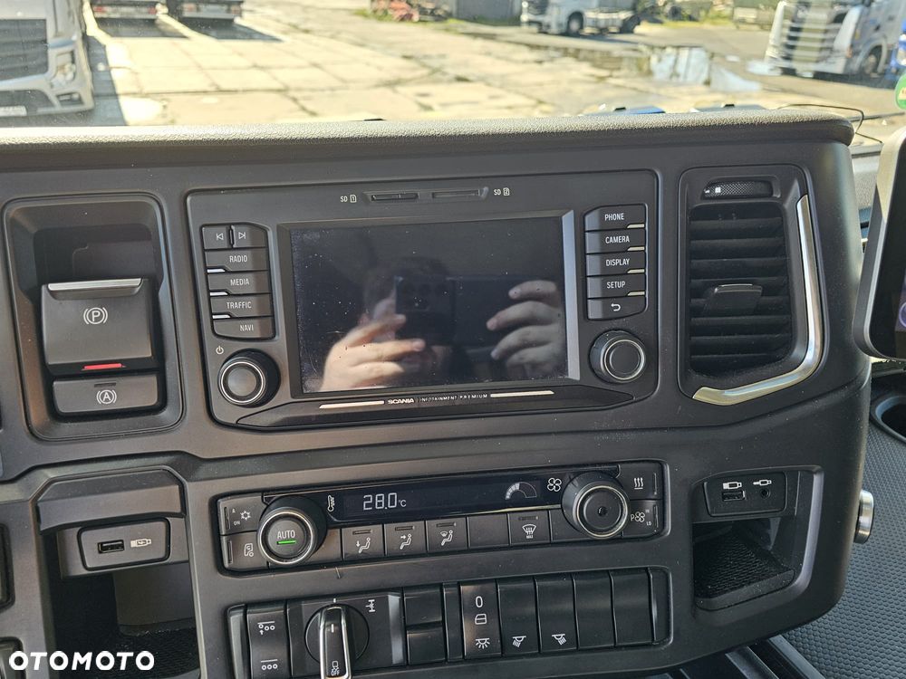 Scania R450 LOW DECK MEGA - 4