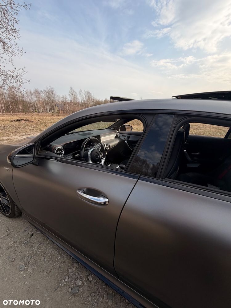 Mercedes-Benz CLA - 9