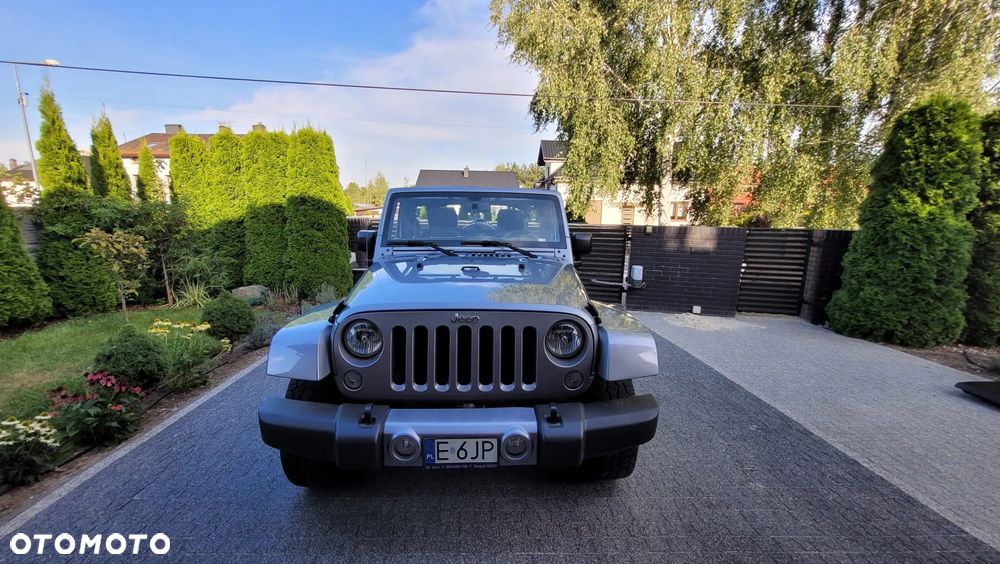 Jeep Wrangler 3.6 Unlim Sahara - 11