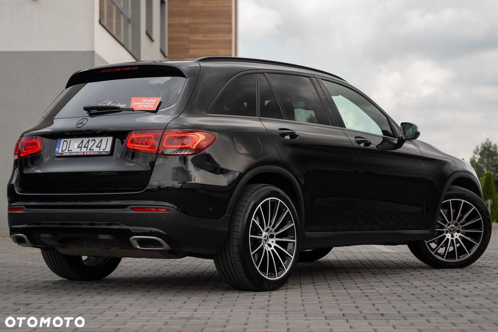 Mercedes-Benz GLC 200 4Matic 9G-TRONIC AMG Line - 11
