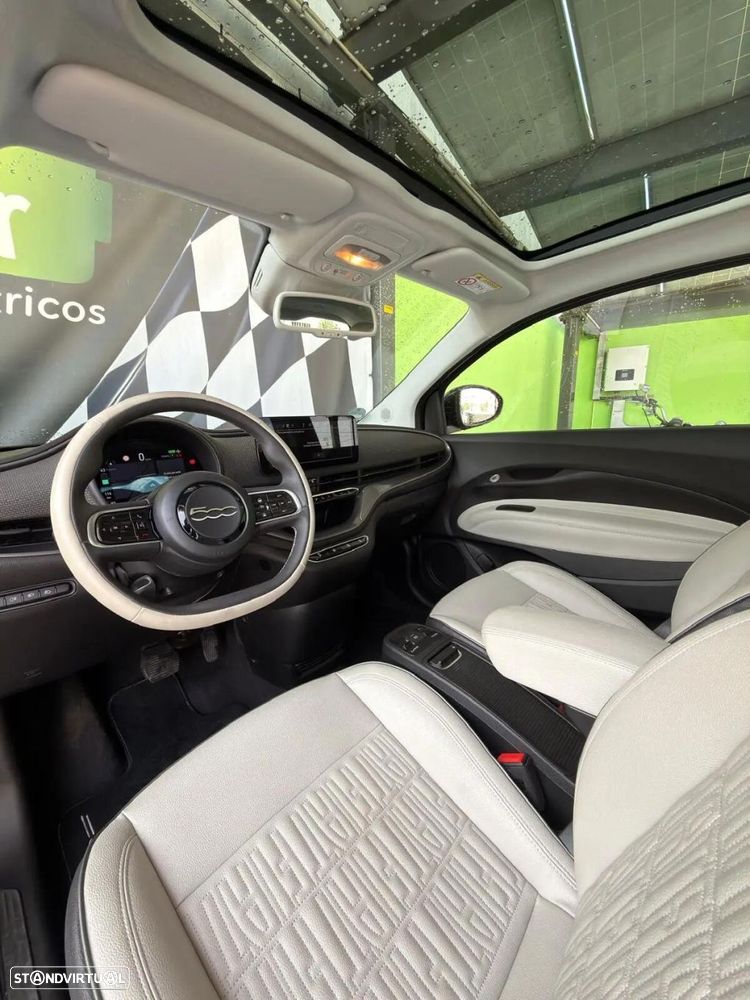 Fiat 500e La Prima - 10