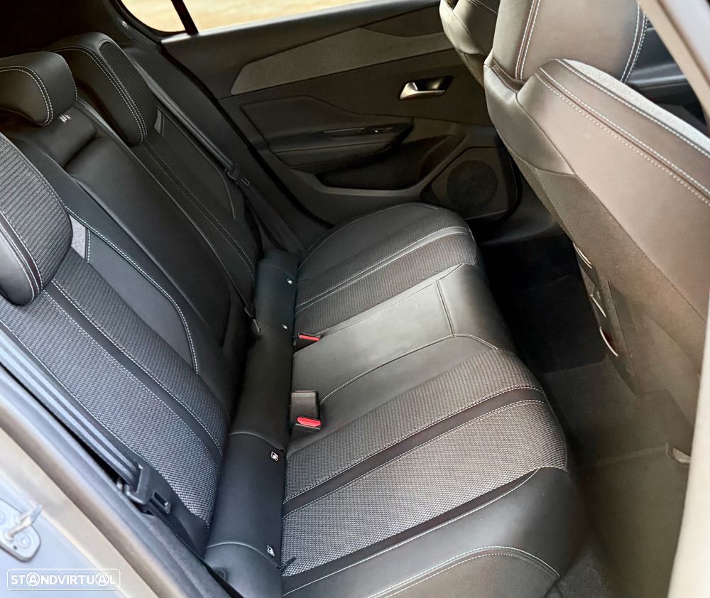 Peugeot 308 1.2 PureTech Allure - 9