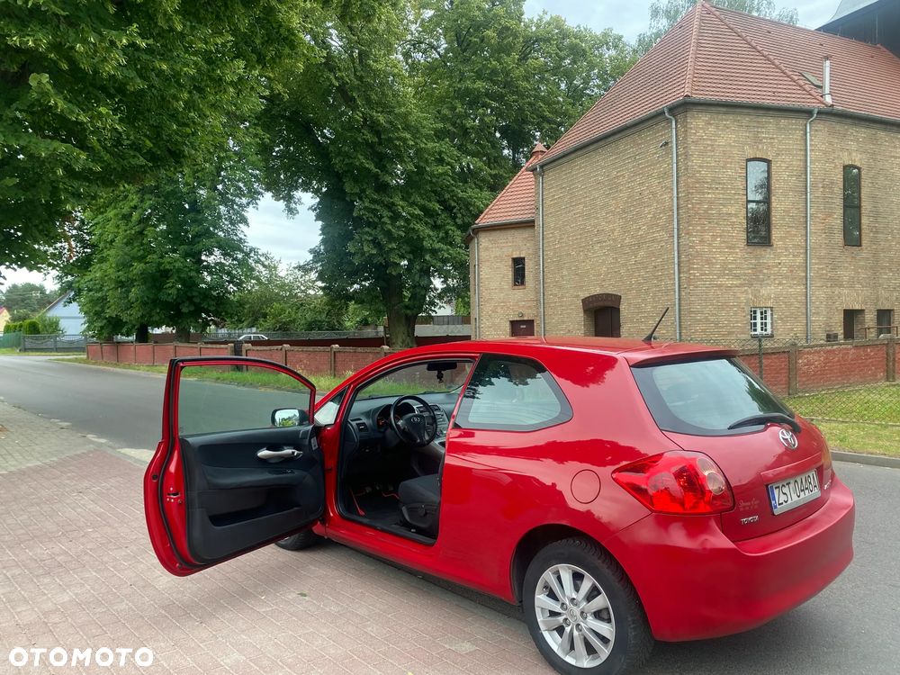 Toyota Auris 1.4 D-4D Luna - 3