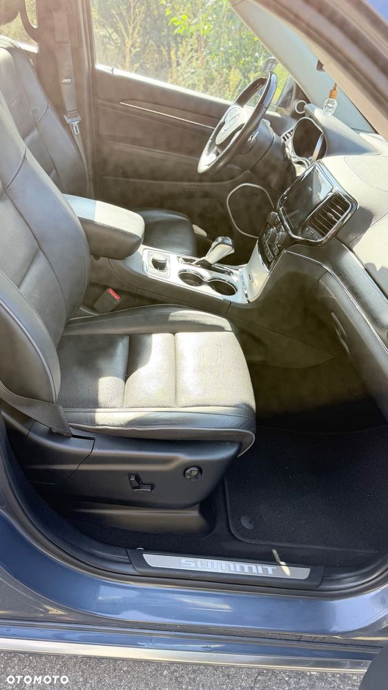 Jeep Grand Cherokee 5.7 V8 HEMI Summit - 16