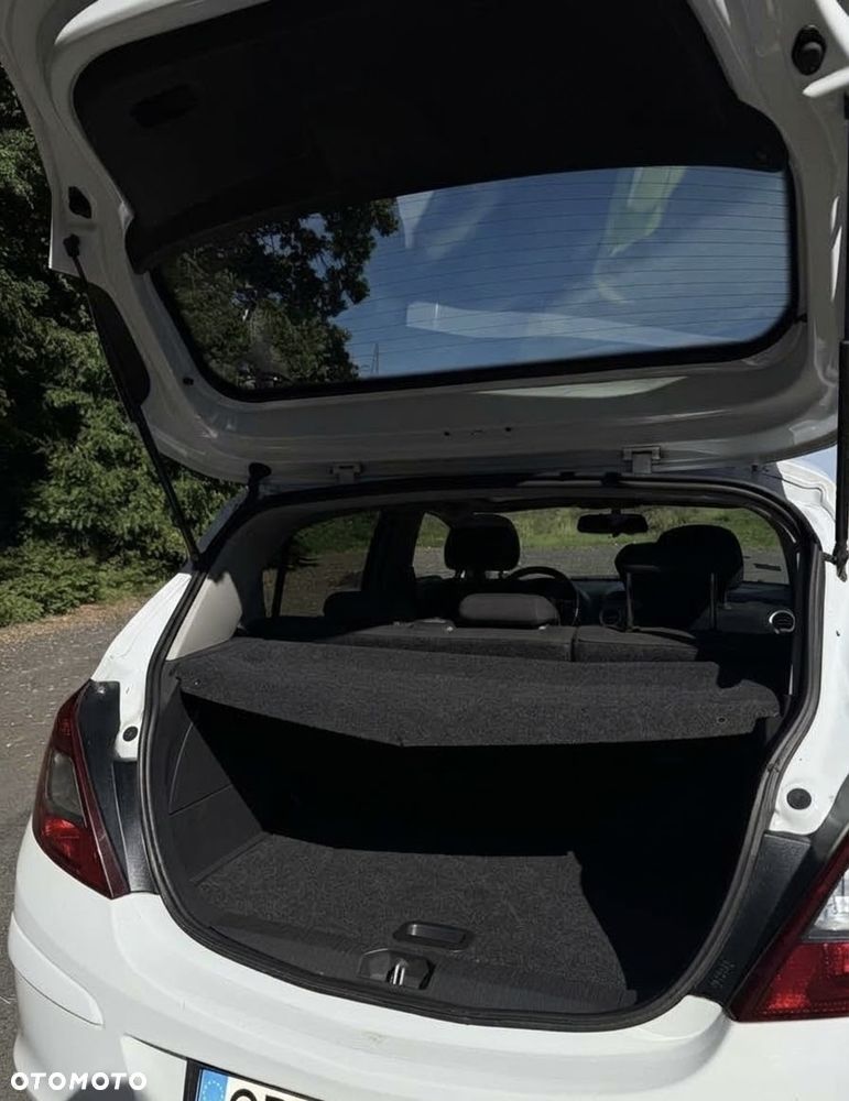 Opel Corsa - 30