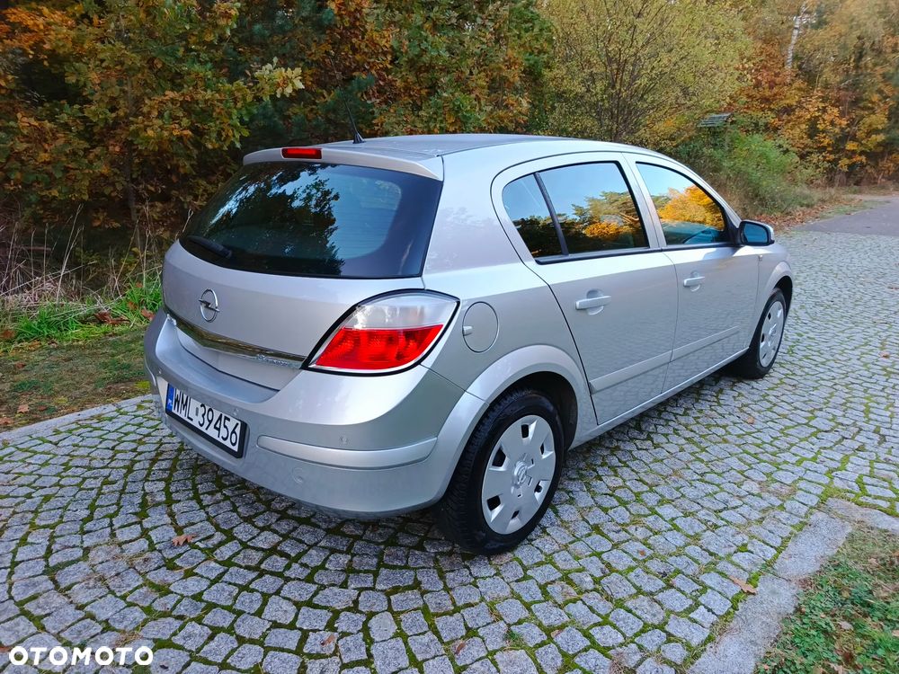Opel Astra - 25