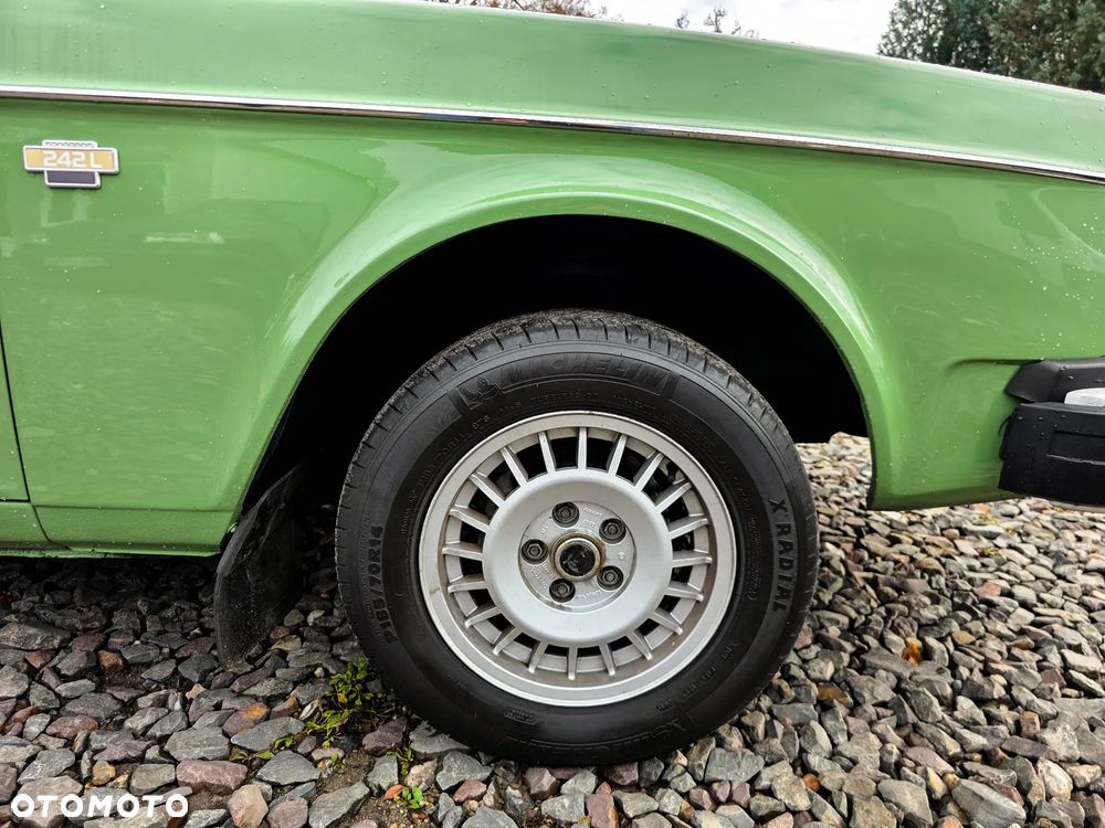 Volvo Seria 200 - 16