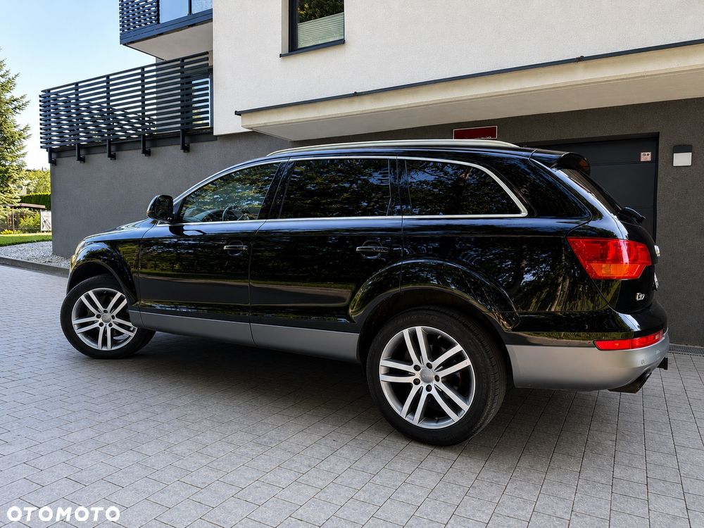 Audi Q7 - 12