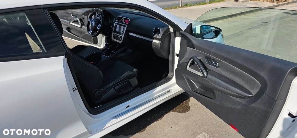 Volkswagen Scirocco 2.0 TDI - 29