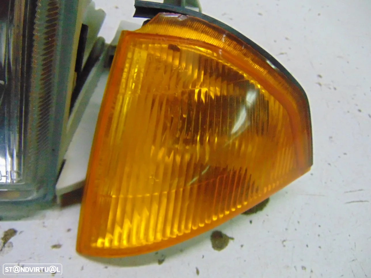 Alfa romeo 33 farol - 3