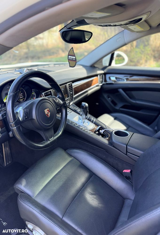 Porsche Panamera 3.0 PDK S - 12