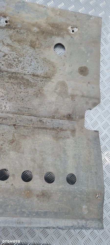 Isuzu D-Max I 3.0 Osłona Dolna Silnika - 6