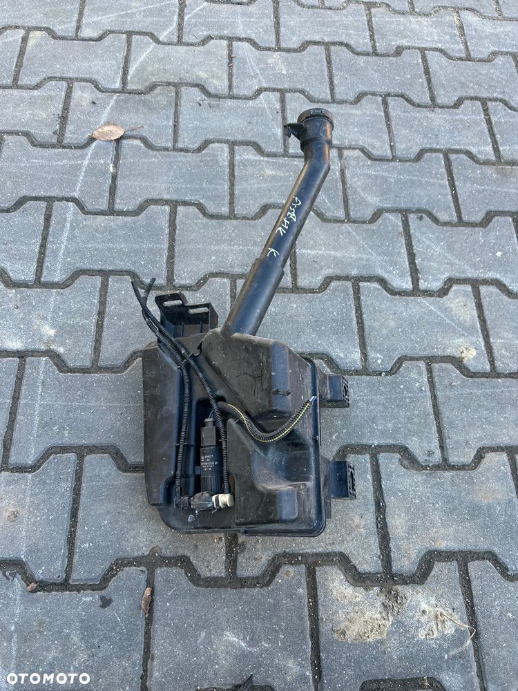 Opel Astra K zbiorniczek spryskiwaczy pompka - 1