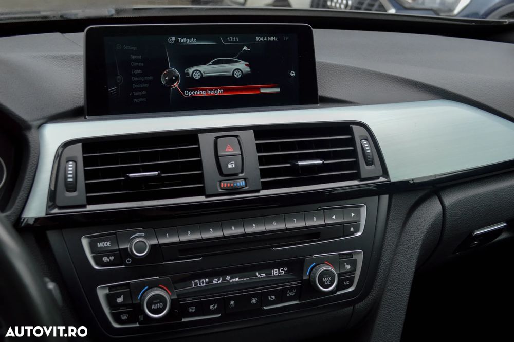 BMW Seria 3 320d Aut. M Sport - 29