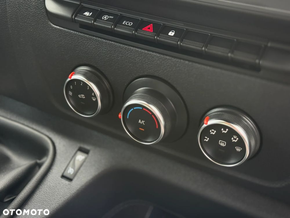 Renault Master 2.3 DCI 165KM / Kontener 4,35m Niskopodwoziowy + Drzwi Boczne / 2023 ROK PRODUKCJI / 153.082KM Przebieg / Serwis ASO / Zarejestrowany w PL - 31