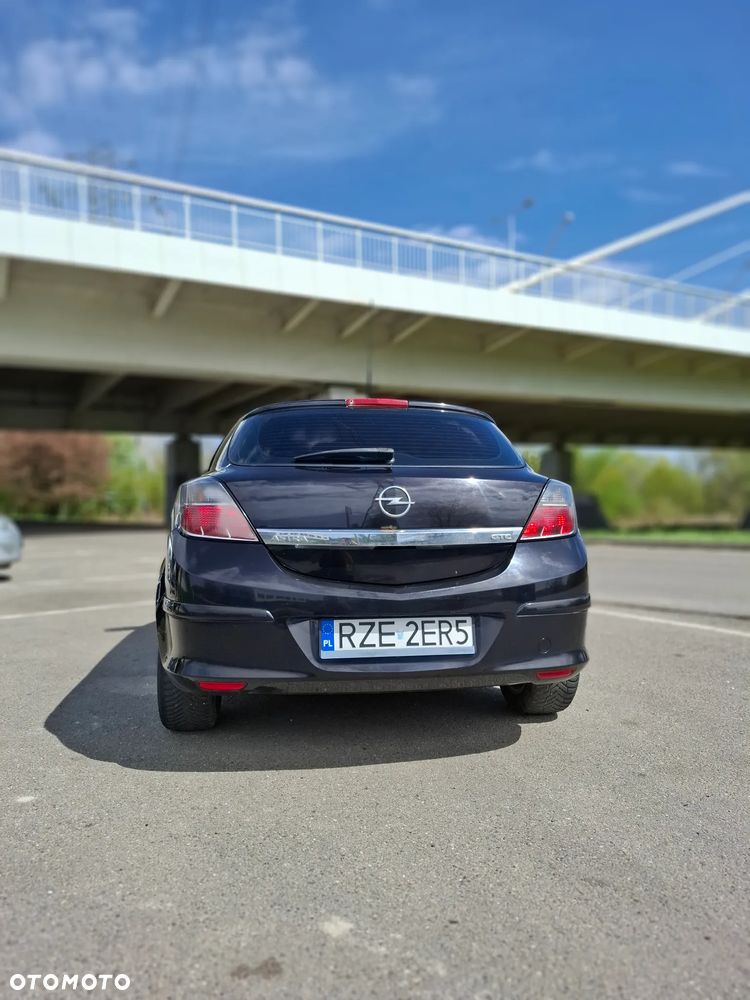 Opel Astra 1.4 - 8