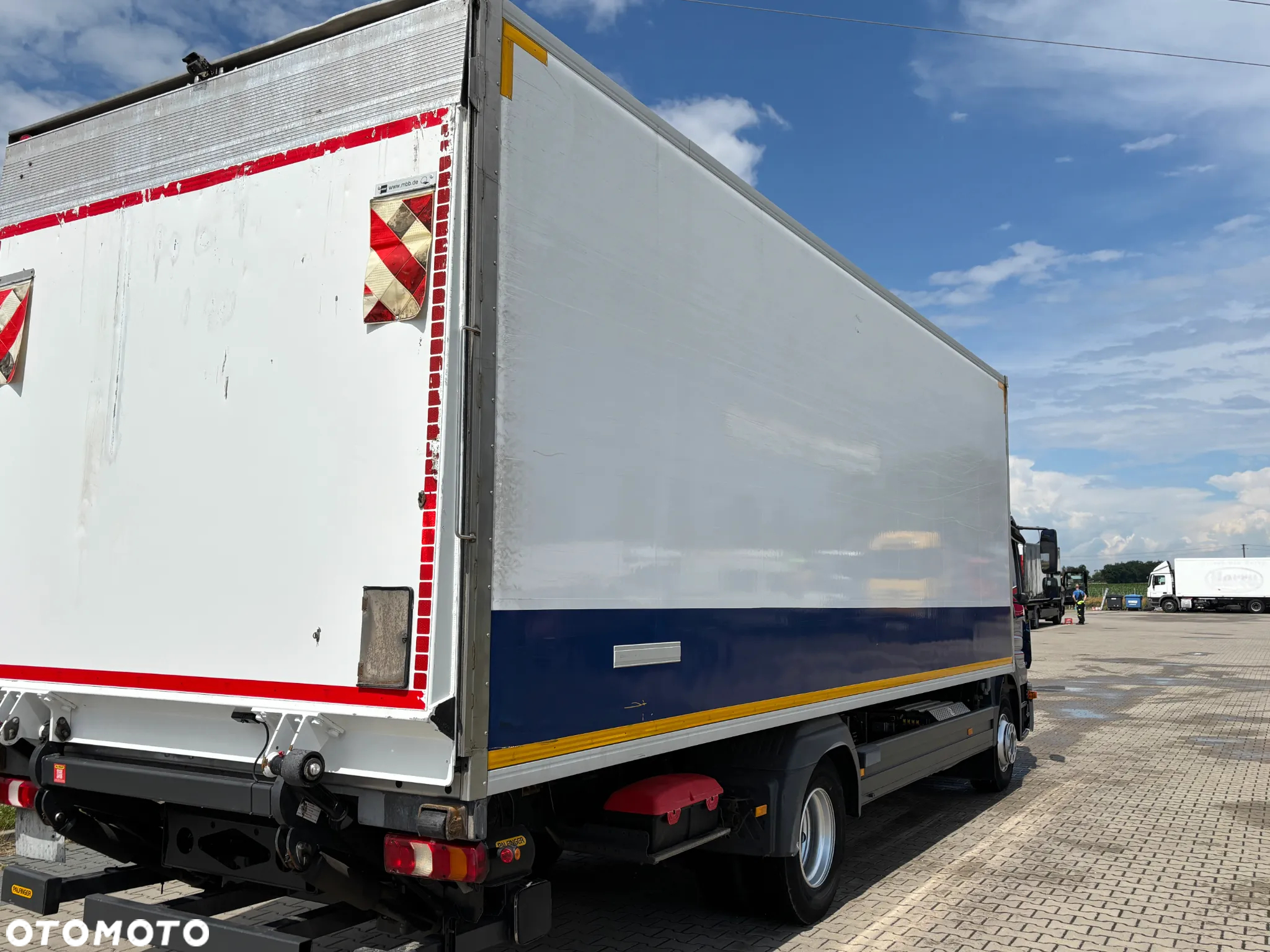 Mercedes-Benz ATEGO 1527 , chłodnia Termoking 800R, winda załadowcza 2 tony 2021 rok, jednokomorówka , świeżo po serwisie agregatu - 24