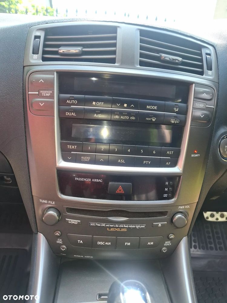 Lexus IS 250 Sport - 19