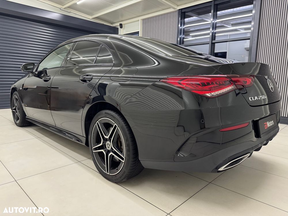 Mercedes-Benz CLA 250 e 8G-DCT AMG Line - 5