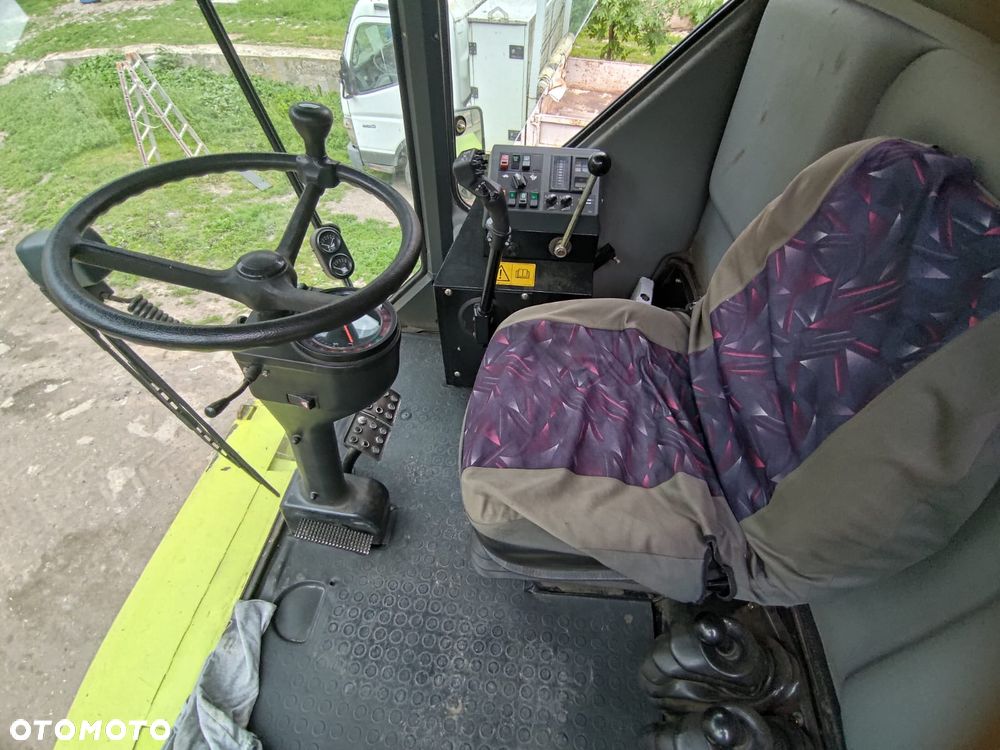 Claas Dominator 150 - 8