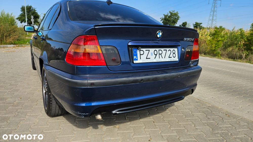 BMW Seria 3 320d - 12