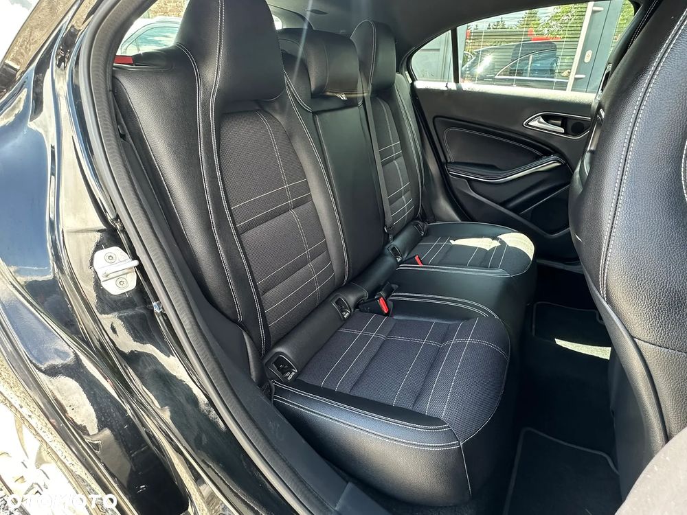 Mercedes-Benz Klasa A 180 (BlueEFFICIENCY) Style - 27