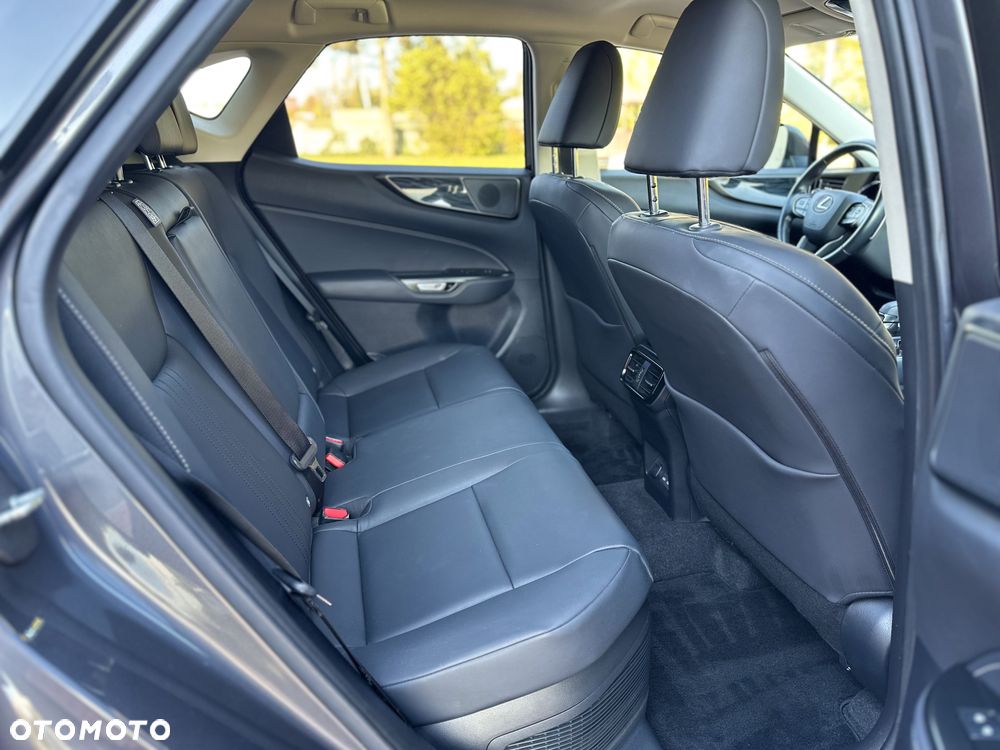 Lexus NX 350h Prestige 2WD - 21