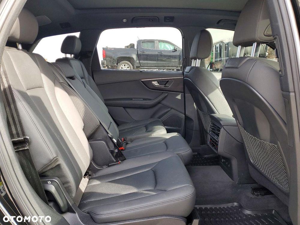 Audi Q7 - 12