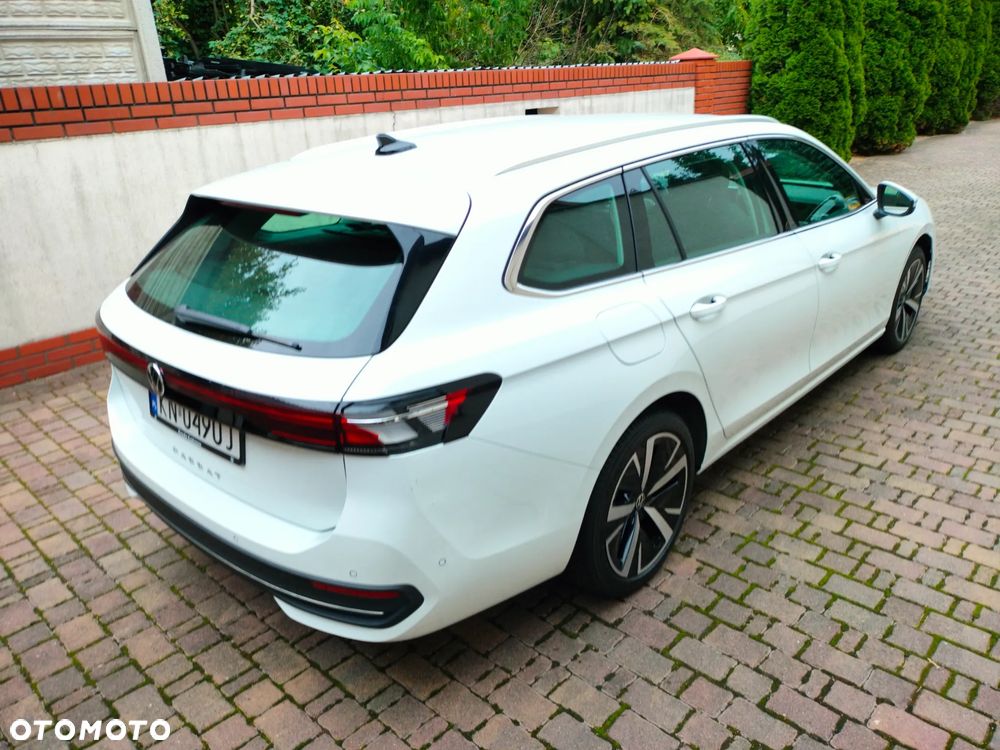 Volkswagen Passat - 4