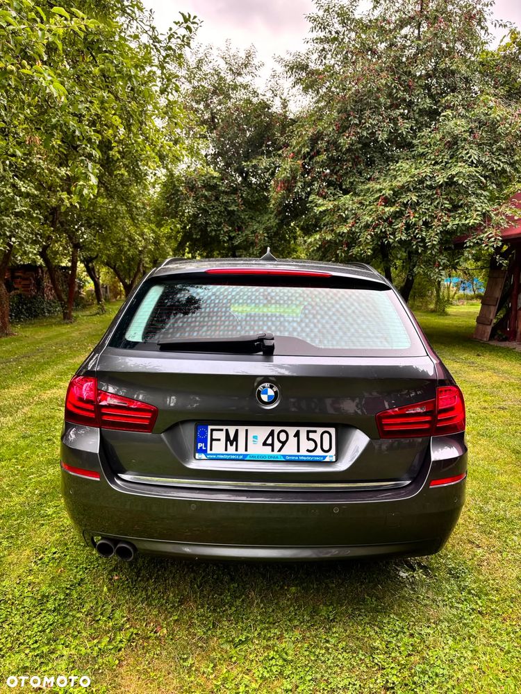 BMW Seria 5 520d Luxury Line - 15