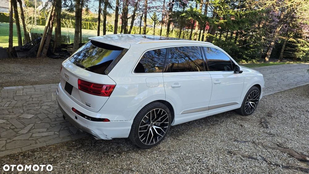 Audi Q7 - 13