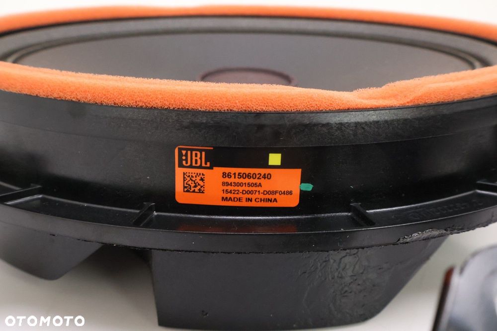 TOYOTA LAND CRUISER 150 17- ZESTAW GŁOŚNIKÓW JBL SUBWOOFER 8615060240, 8615060250 - 4