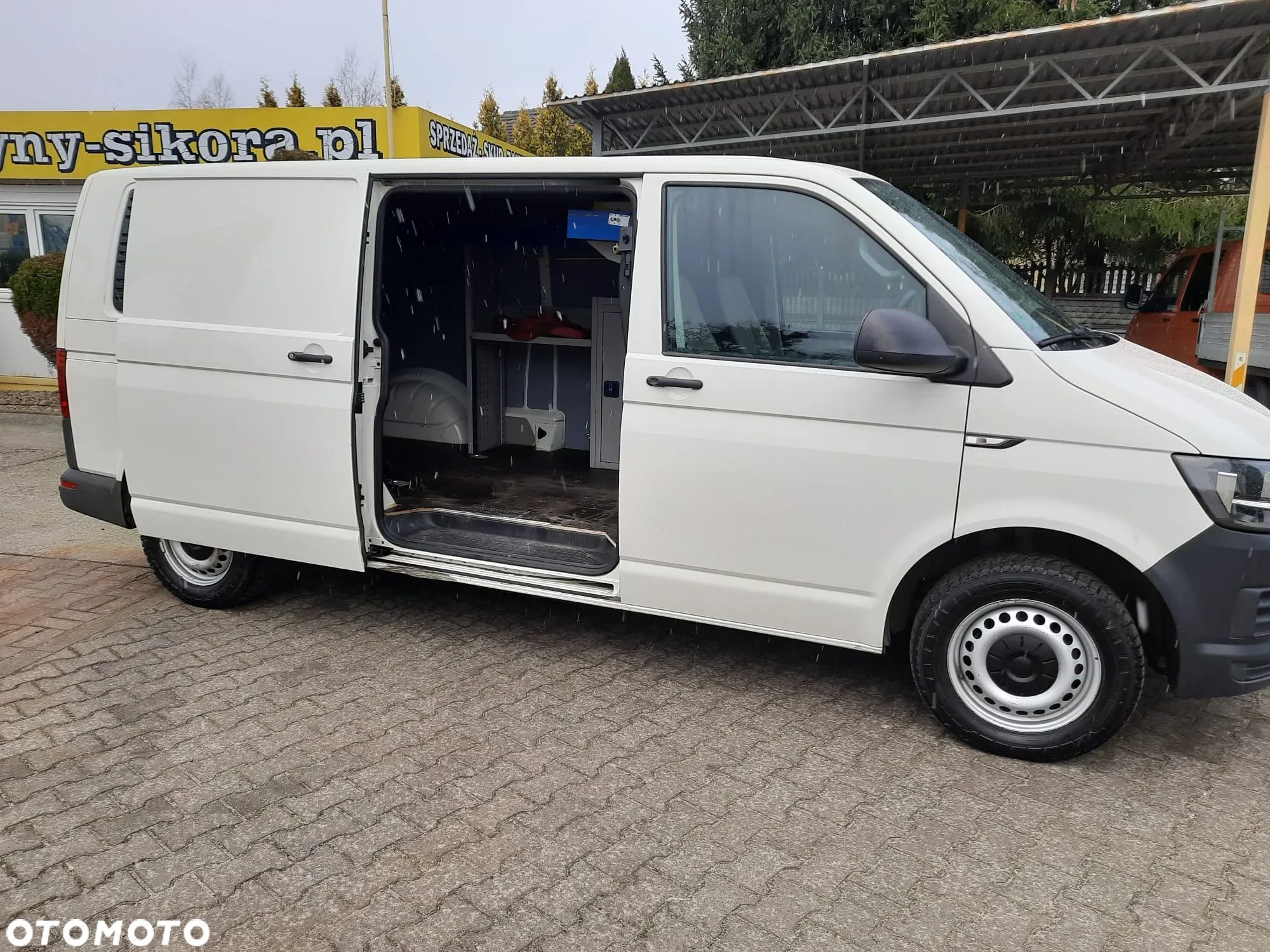 Volkswagen T6 Transporter - 1