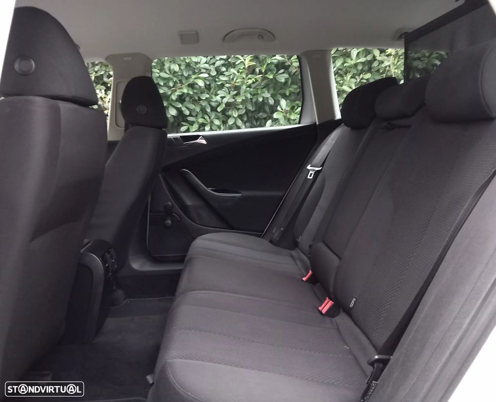 VW Passat Variant 1.9 TDi Trendline Pack - 11