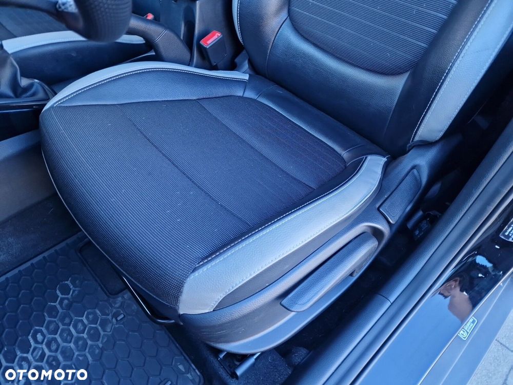 Kia Stonic 1.2 L - 12