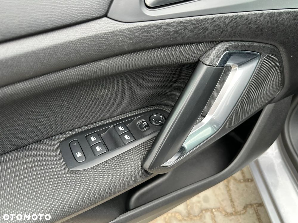 Peugeot 308 - 14