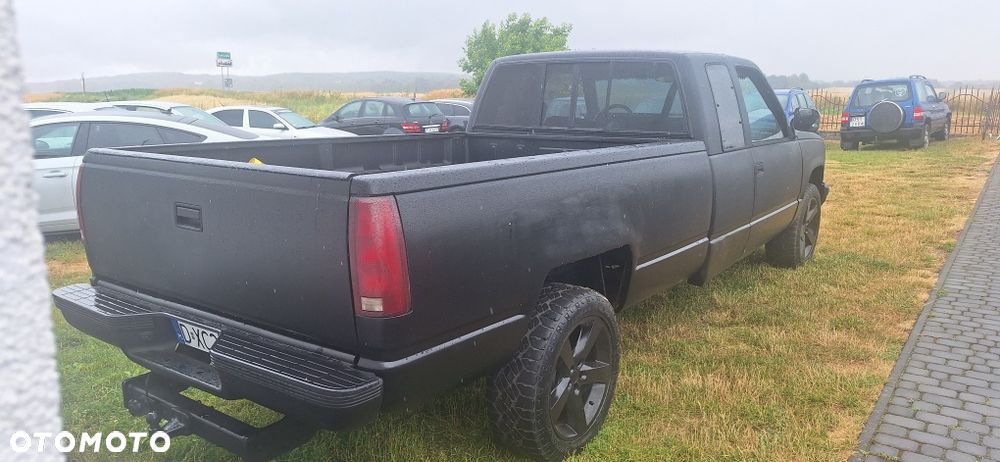 Chevrolet Silverado - 3