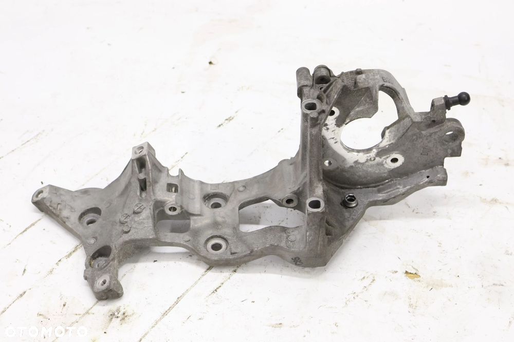 Skoda Octavia IV łapa alternatora 05L903143 - 2