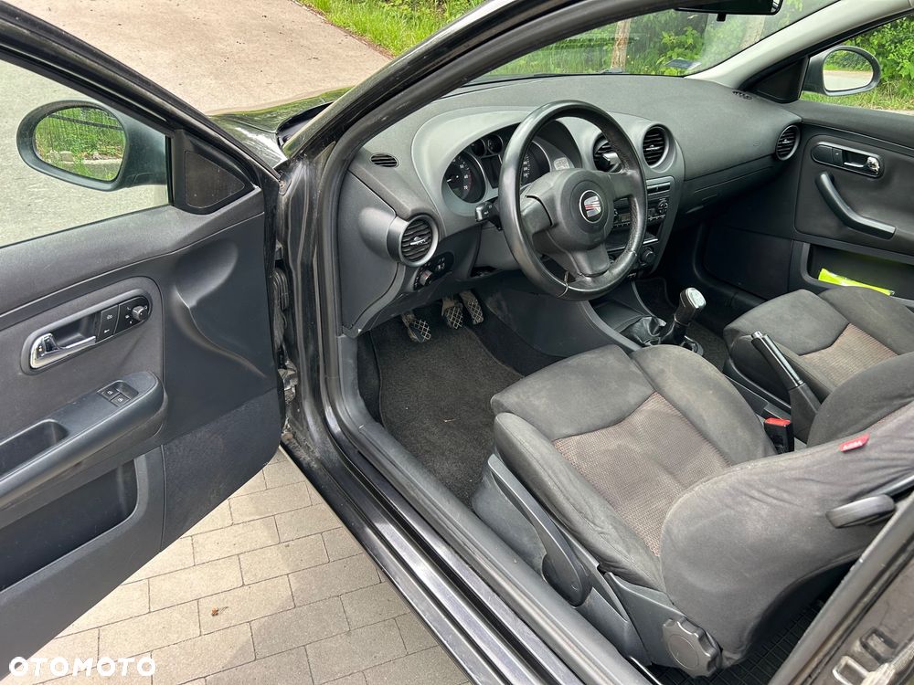 Seat Ibiza 1.4 16V Sport Edition - 10